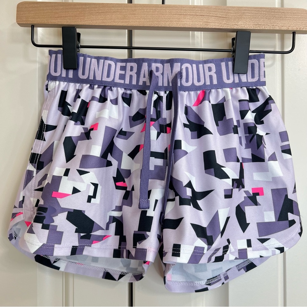Under Armour Girls Play Up Printed Shorts in Purple, Size S - Picture 1 of 7